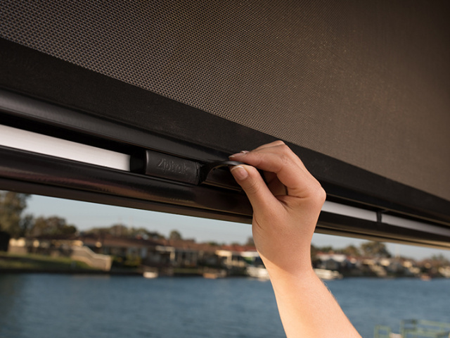 Centre lock release 1